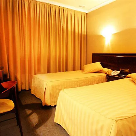 ホテル Occidental ヴィーゴ